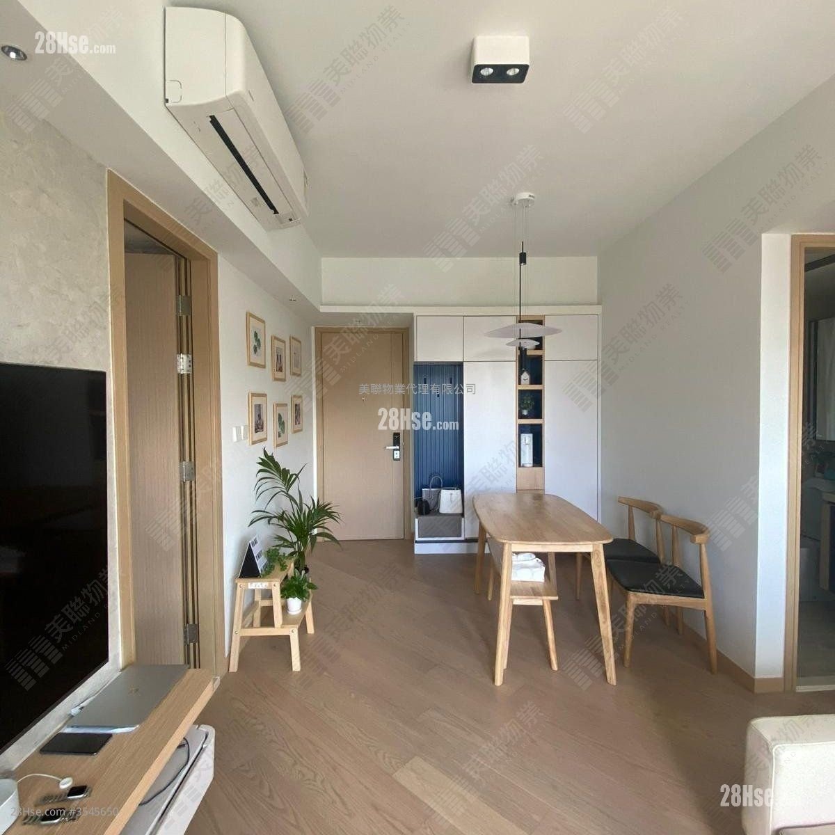 The Regent Rental 2 Bedrooms , 1 Bathroom 525 ft²