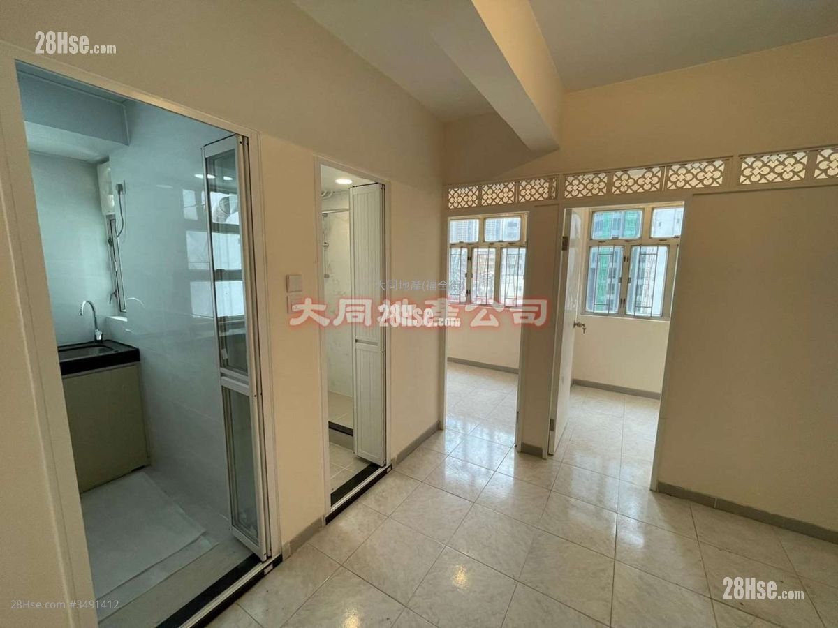 Fuk Ming Building Sell 2 Bedrooms , 1 Bathroom 296 ft²