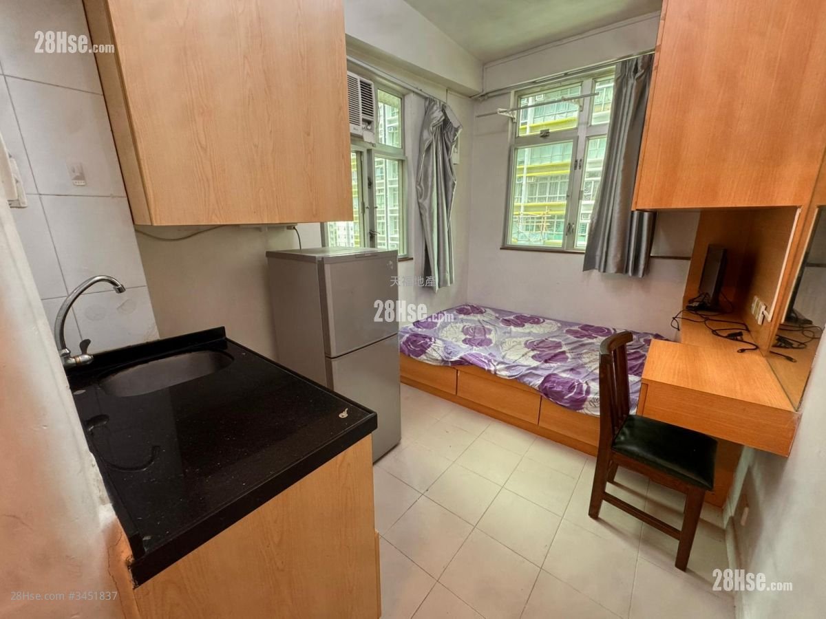 Lee Wing Building Rental Studio , 1 Bathroom 140 ft²