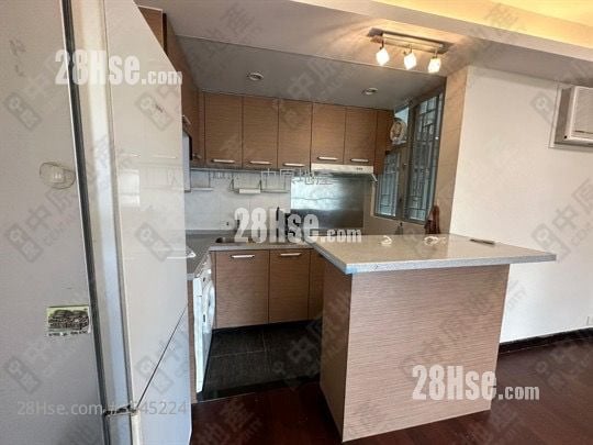 Man Lai Court Rental 3 Bedrooms , 2 Bathrooms 622 ft²