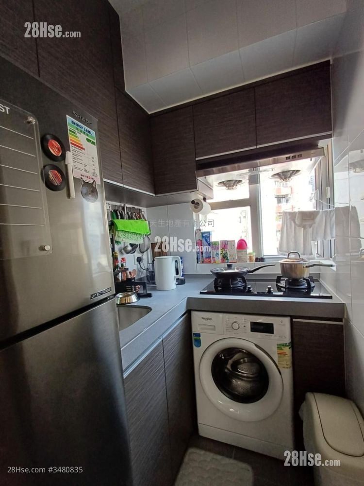 Wunsha Court Rental 2 Bedrooms , 1 Bathroom 336 ft²