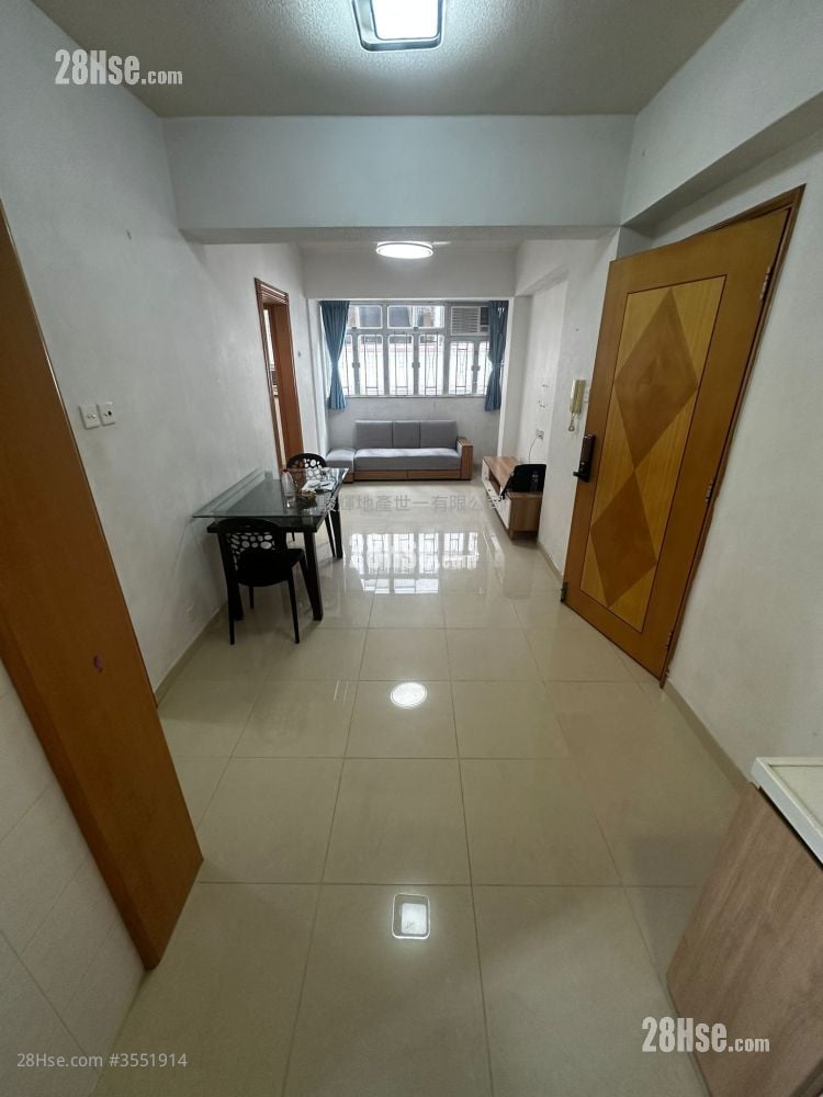 92 Kimberley Road Rental 2 Bedrooms , 1 Bathroom 529 ft²