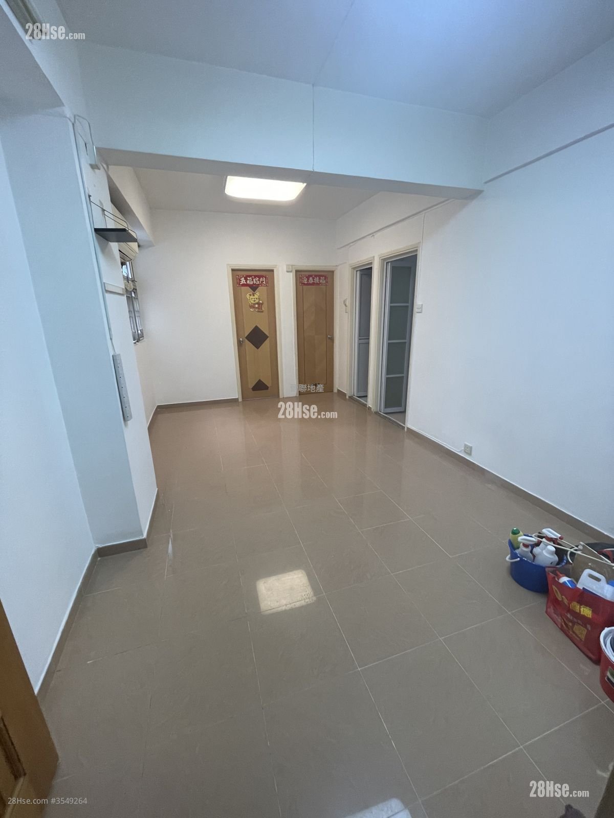 Tai On Building Rental 2 Bedrooms 393 ft²