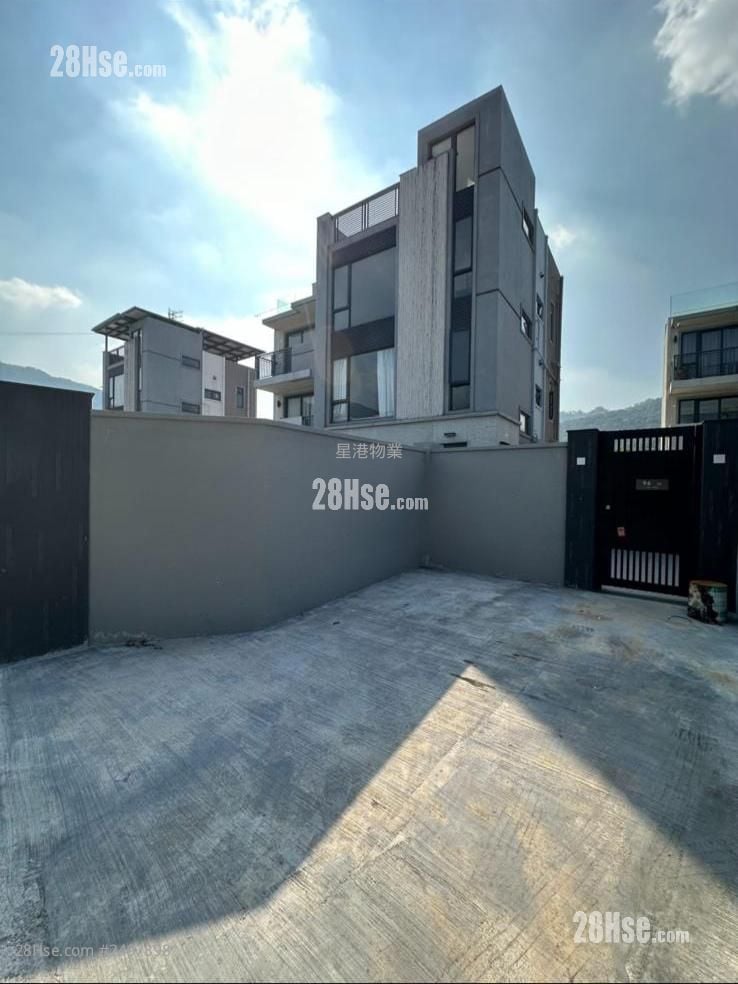 Village Sell 3 Bedrooms , 2 Bathrooms 700 ft²
