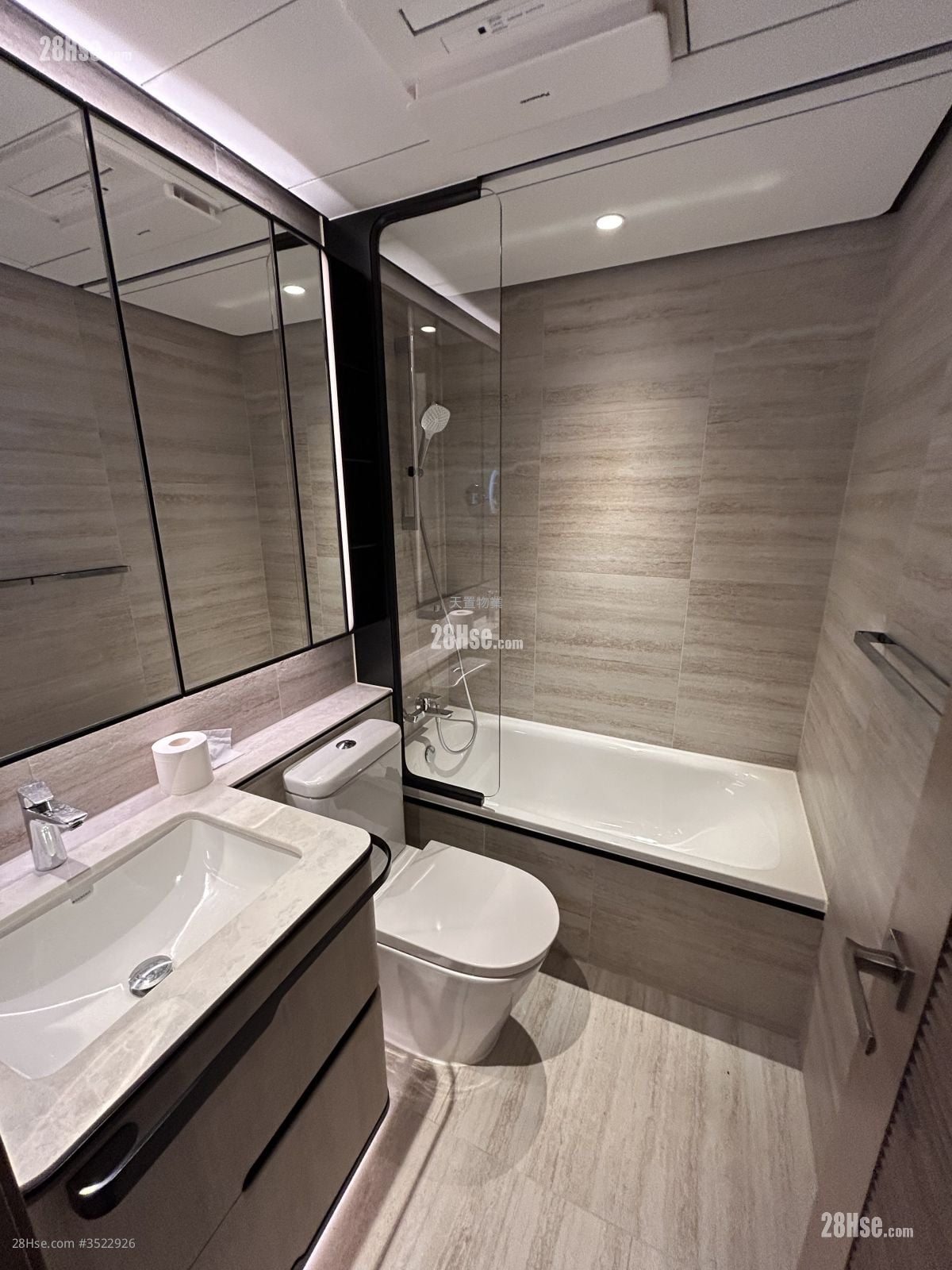 滙都 租盘 2 房 , 1 浴室 446 平方尺