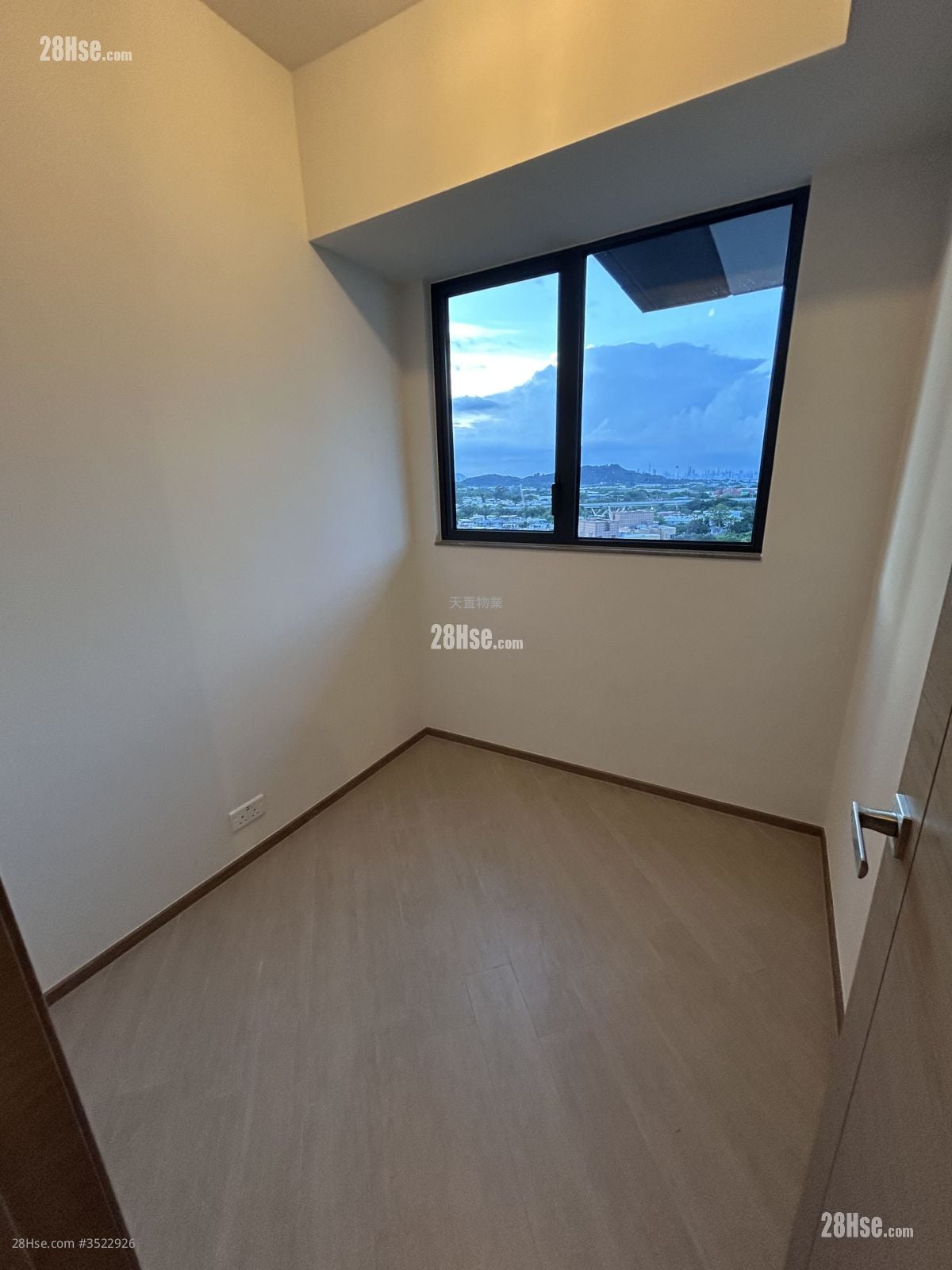 滙都 租盘 2 房 , 1 浴室 446 平方尺