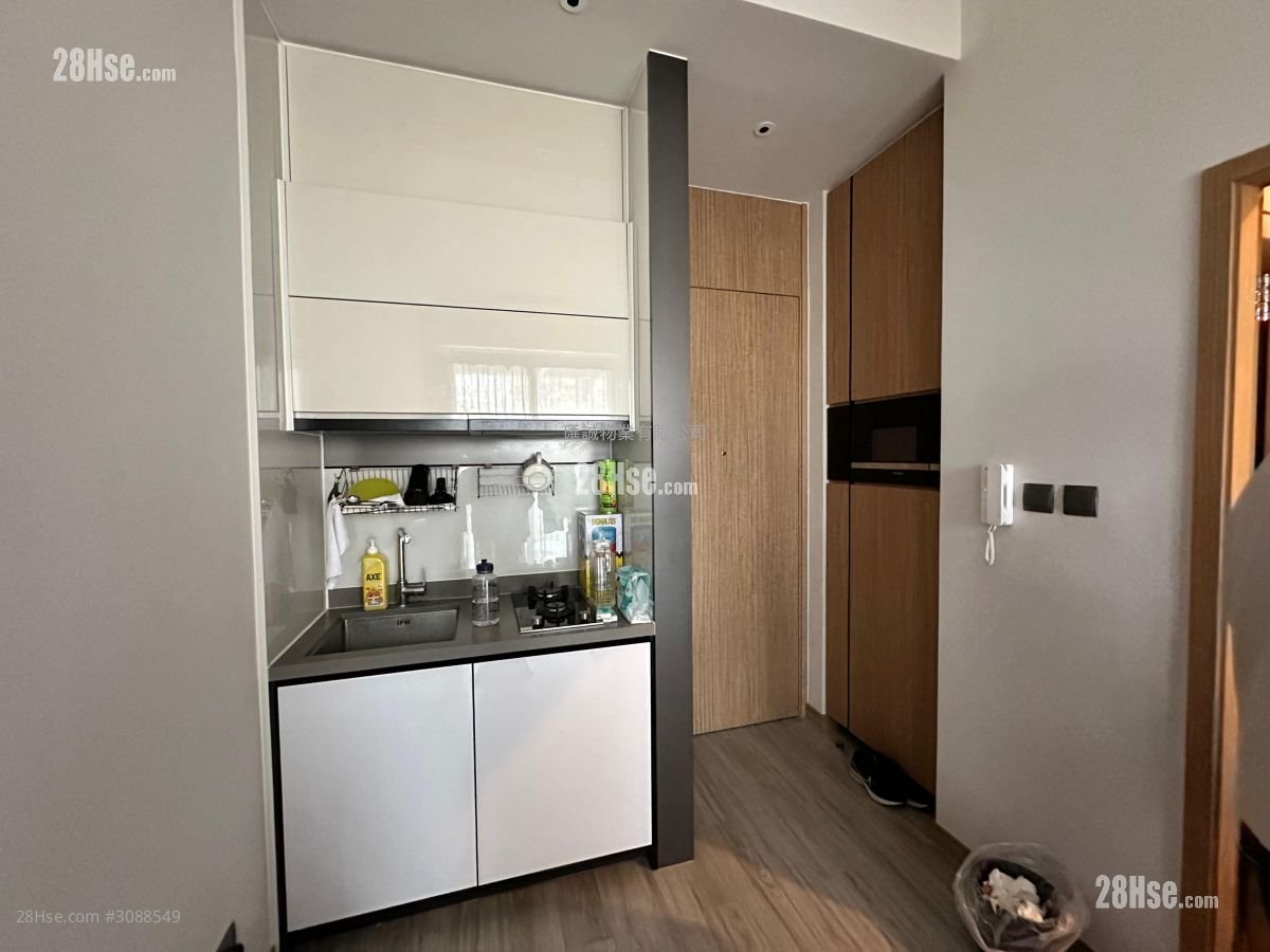 The Vantage Sell 1 Bedroom , 1 Bathroom 272 ft²