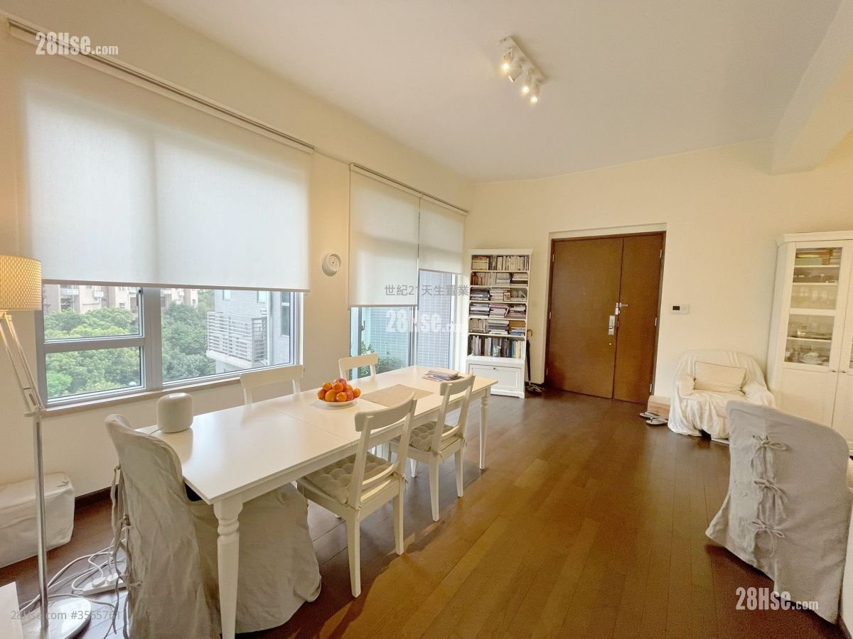 South Crest Sell 3 Bedrooms , 2 Bathrooms 928 ft²