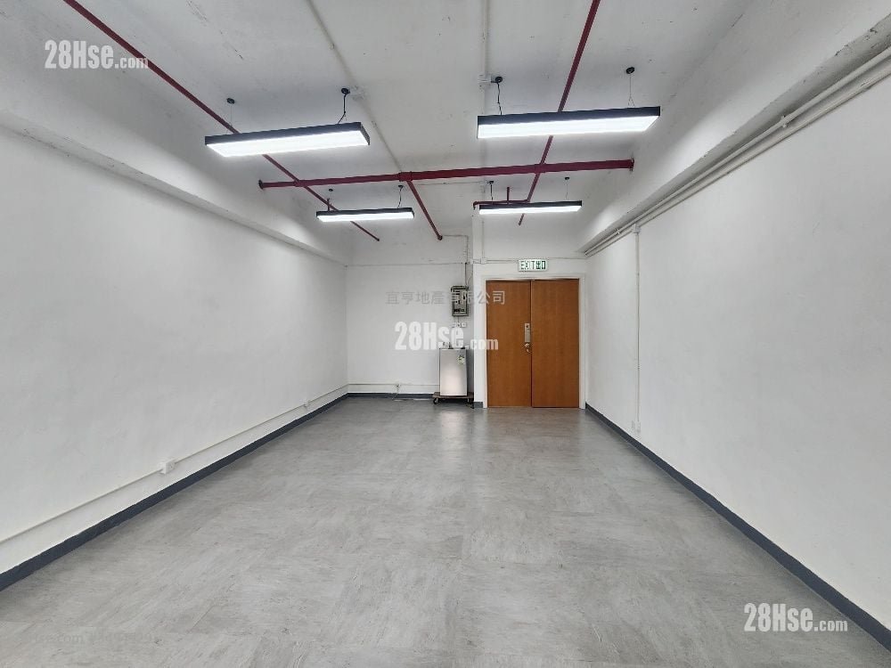 喜利佳 511尺 $8500 全新工作室 喜利佳 511尺 $8500 全新工作室