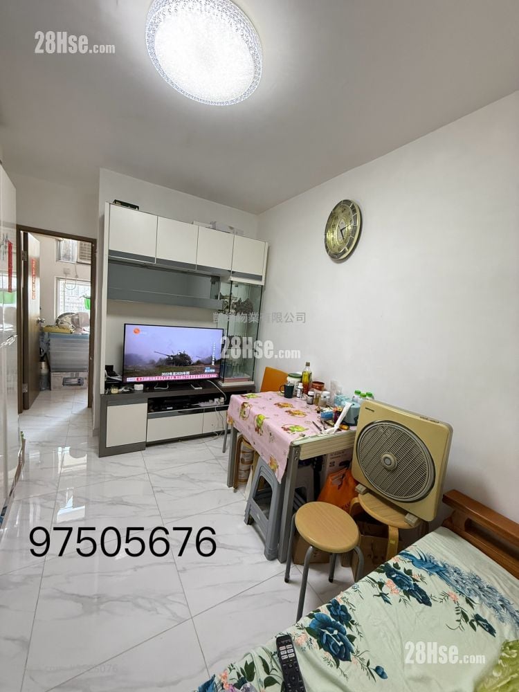 Lai Tsui Court Sell 2 Bedrooms , 1 Bathroom 388 ft²