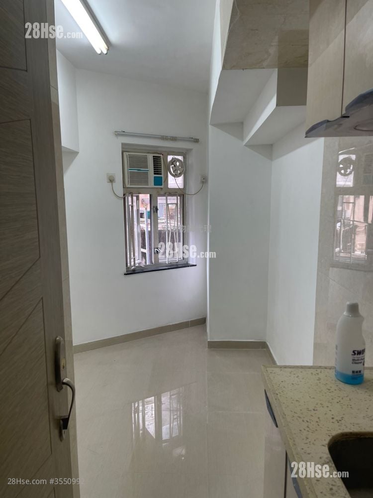 Pak Tung Building Rental 1 Bathroom 100 ft²