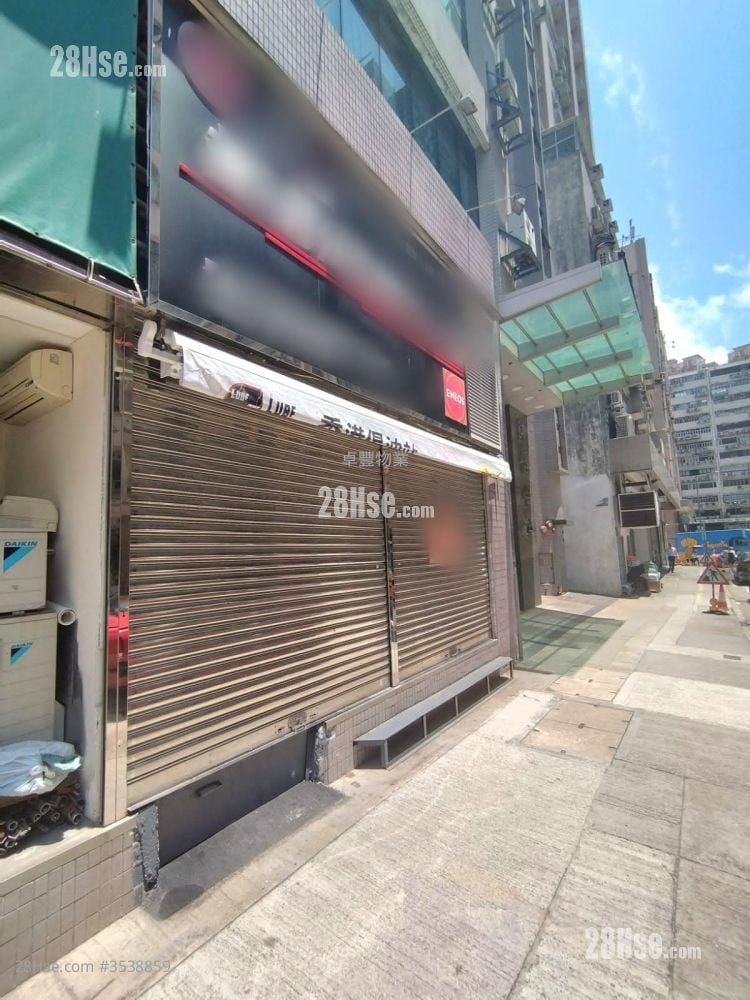 Centre 600 Rental Studio 420 ft² Centre 600 Rental Studio 420 ft²