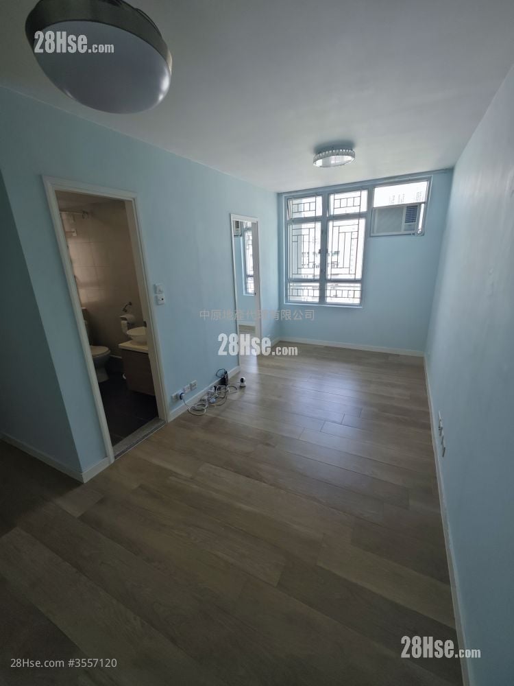 Sheung Chui Court Sell 2 Bedrooms , 1 Bathroom 438 ft²