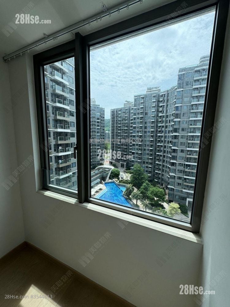 Solaria Rental 3 Bedrooms , 1 Bathroom 595 ft²