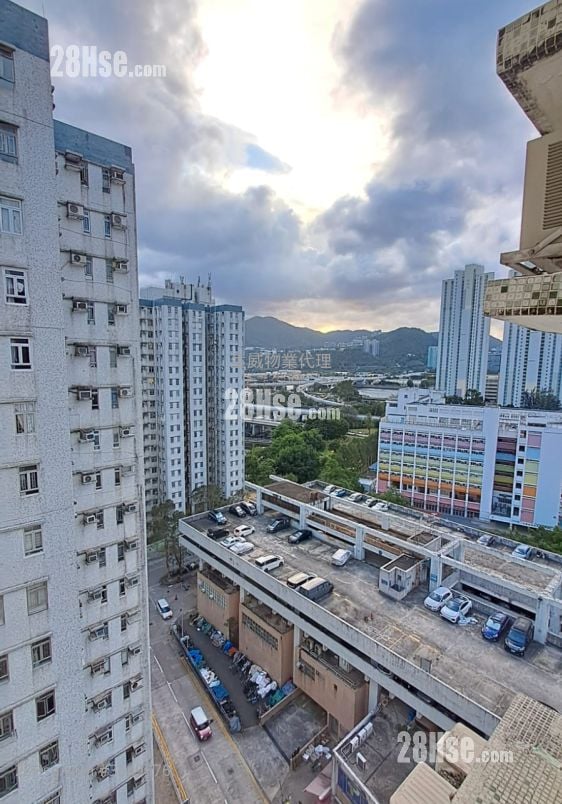 Chevalier Garden Sell 3 Bedrooms , 1 Bathroom 591 ft²