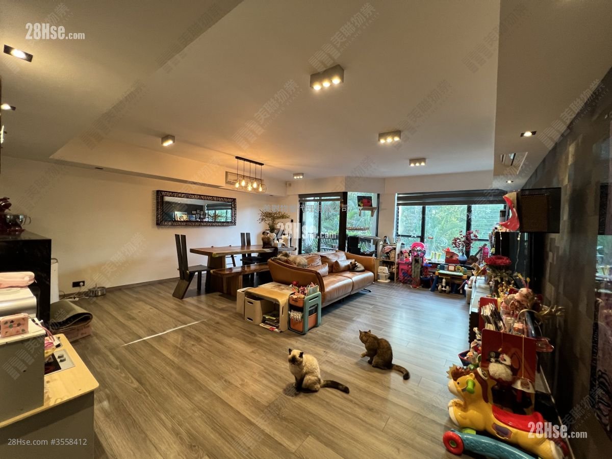 倚龙山庄 售盘 4 房 , 2 浴室 1,586 平方尺 倚龙山庄 售盘 4 房 , 2 浴室 1,586 平方尺