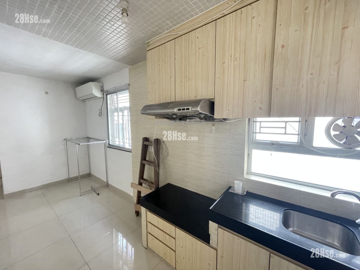 Sheungshui Rental 2 Bedrooms , 1 Bathroom 430 ft²