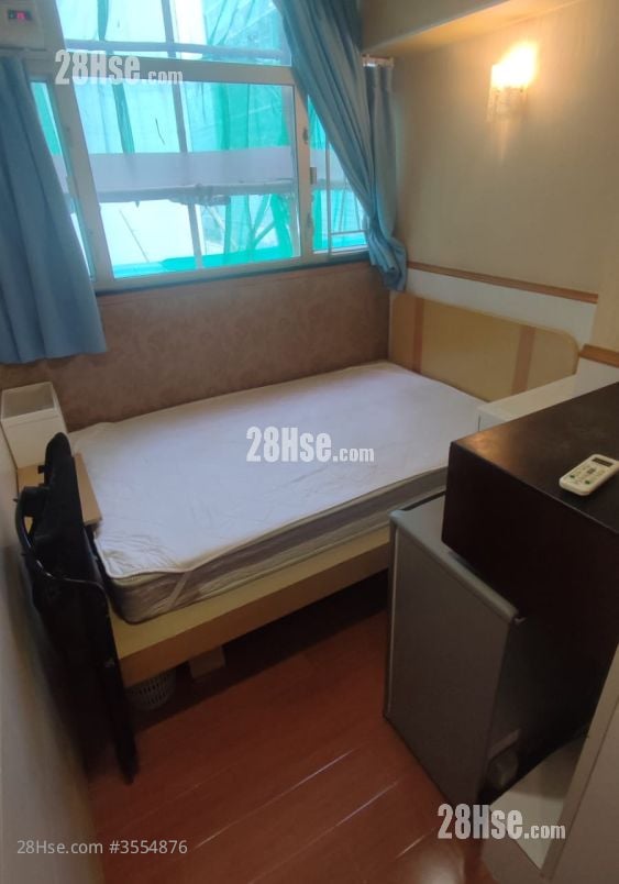 Golden Crown Court Rental 120 ft²