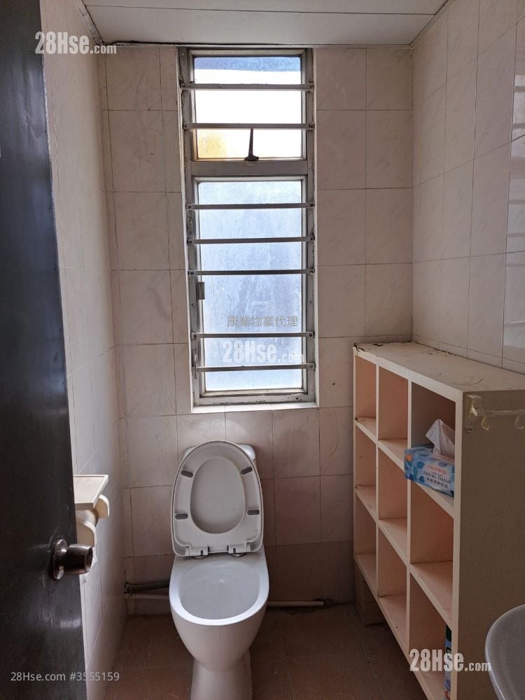 Thriving Industrial Centre Sell 1 Toilet Thriving Industrial Centre Sell 1 Toilet