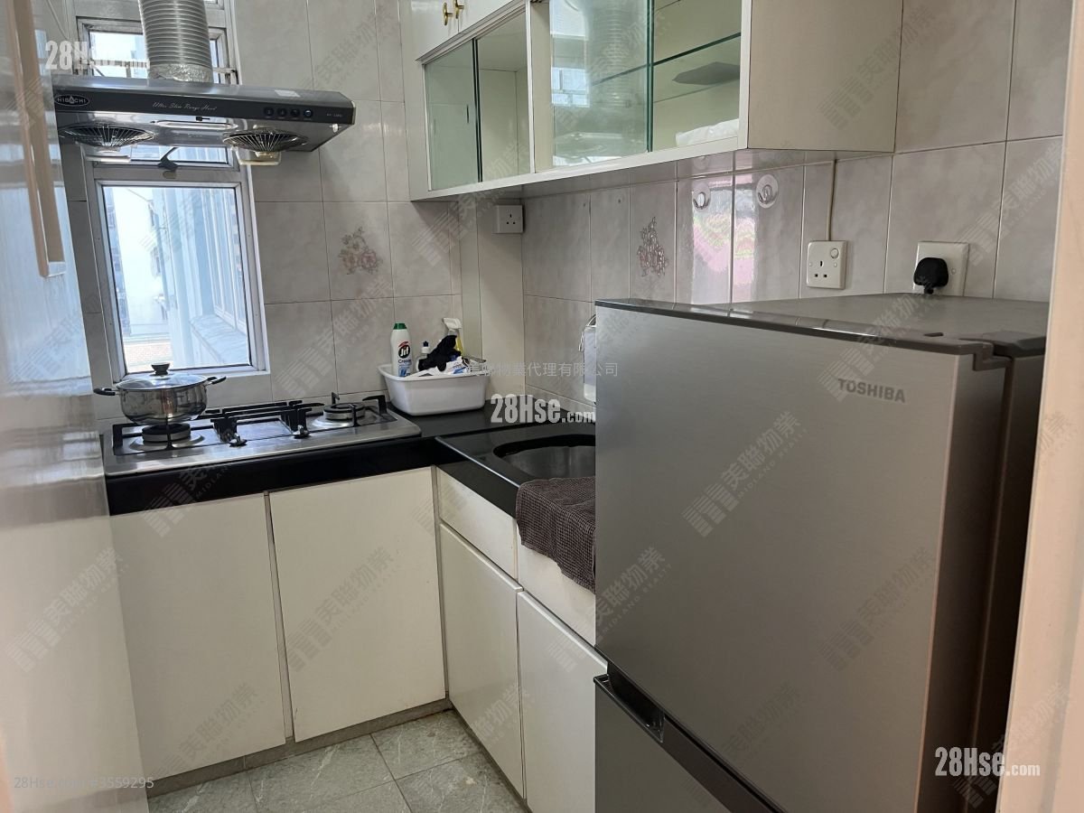 Telford Gardens Rental 2 Bedrooms , 1 Bathroom 517 ft²