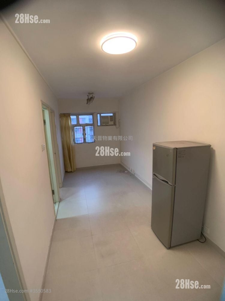 Tak Man Building Rental 2 Bedrooms , 1 Bathroom 321 ft²