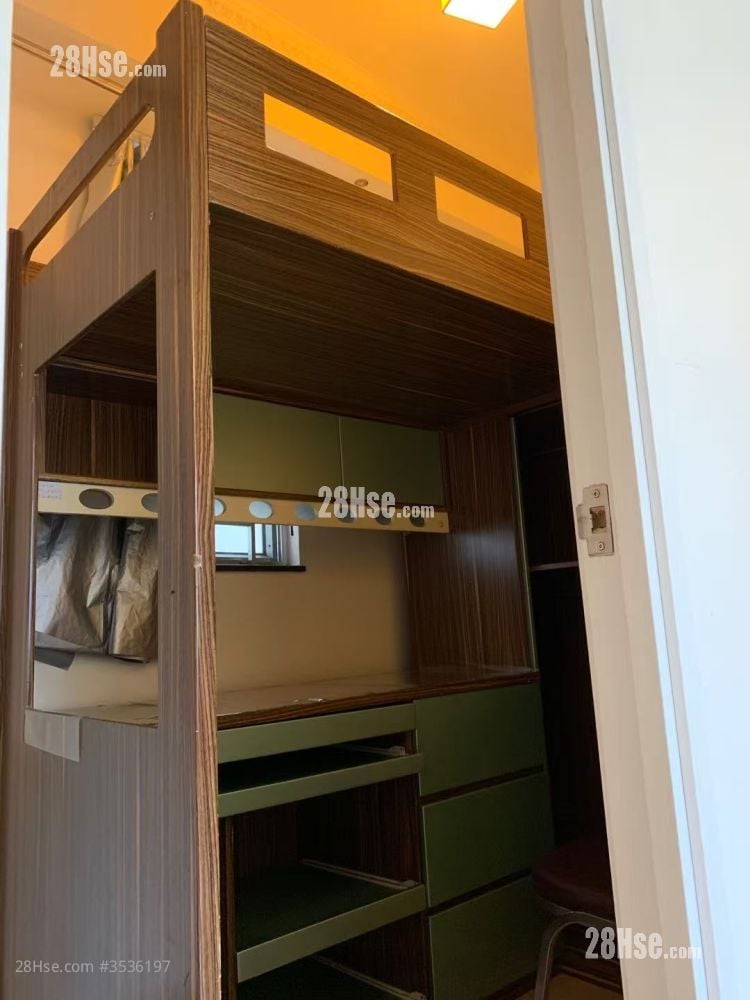 Fanling Centre Rental 4 Bedrooms , 2 Bathrooms 544 ft²