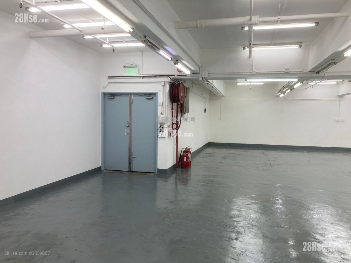 Derrick Industrial Building Sell 1 Toilet