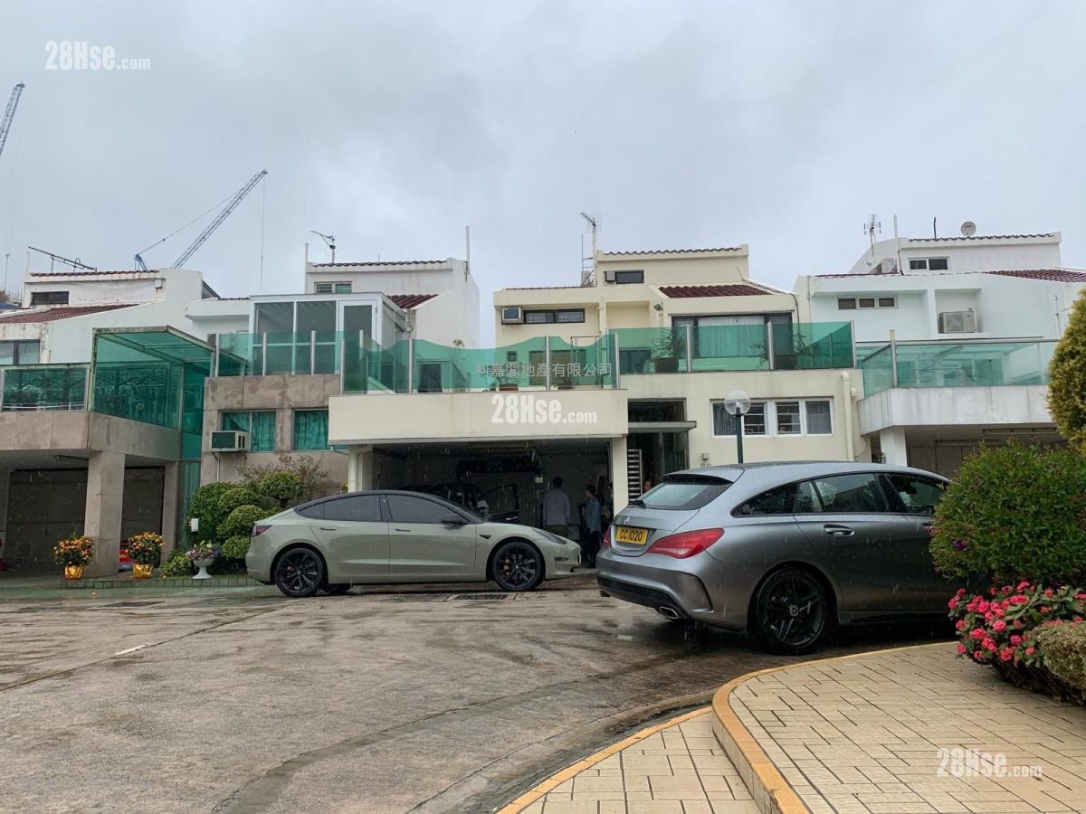 Shatin Knoll Sell 3 Bedrooms , 2 Bathrooms 1,696 ft²