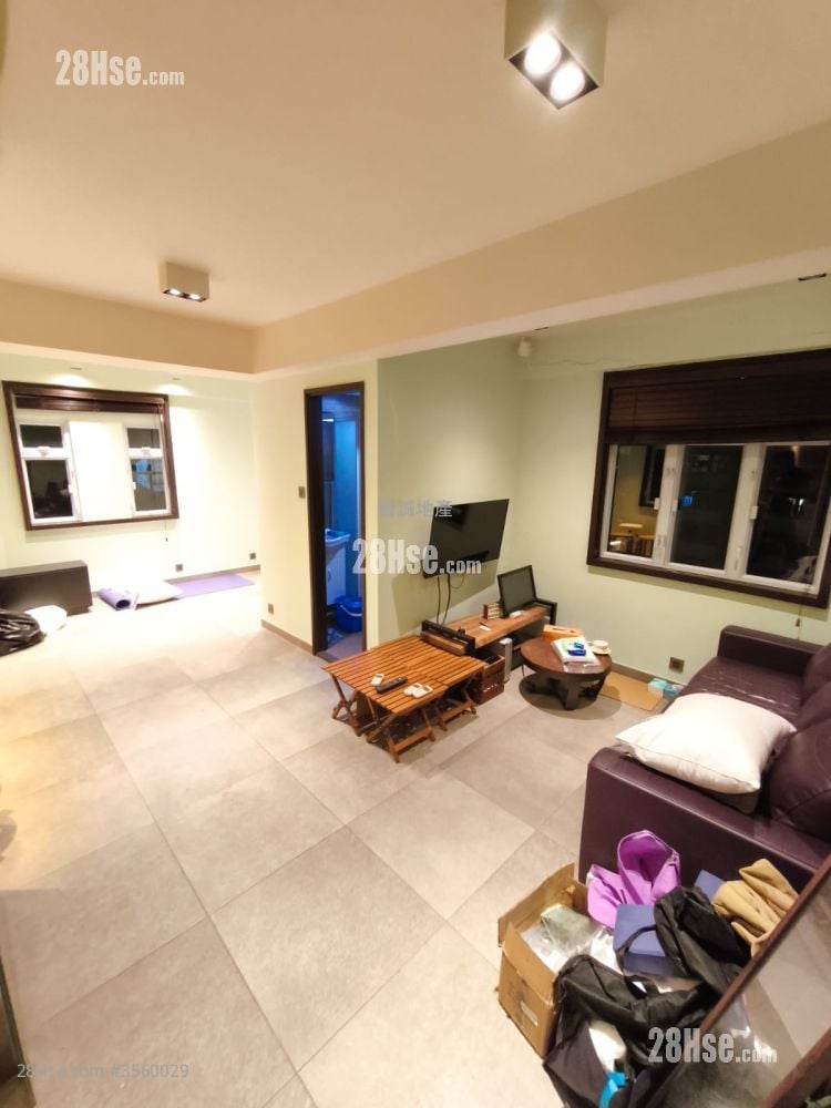 Fung Cheong Building Sell 1 Bedroom , 1 Bathroom 365 ft²