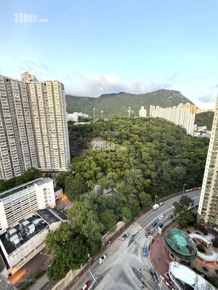 Lung Poon Court Rental 2 Bedrooms , 1 Bathroom 426 ft²