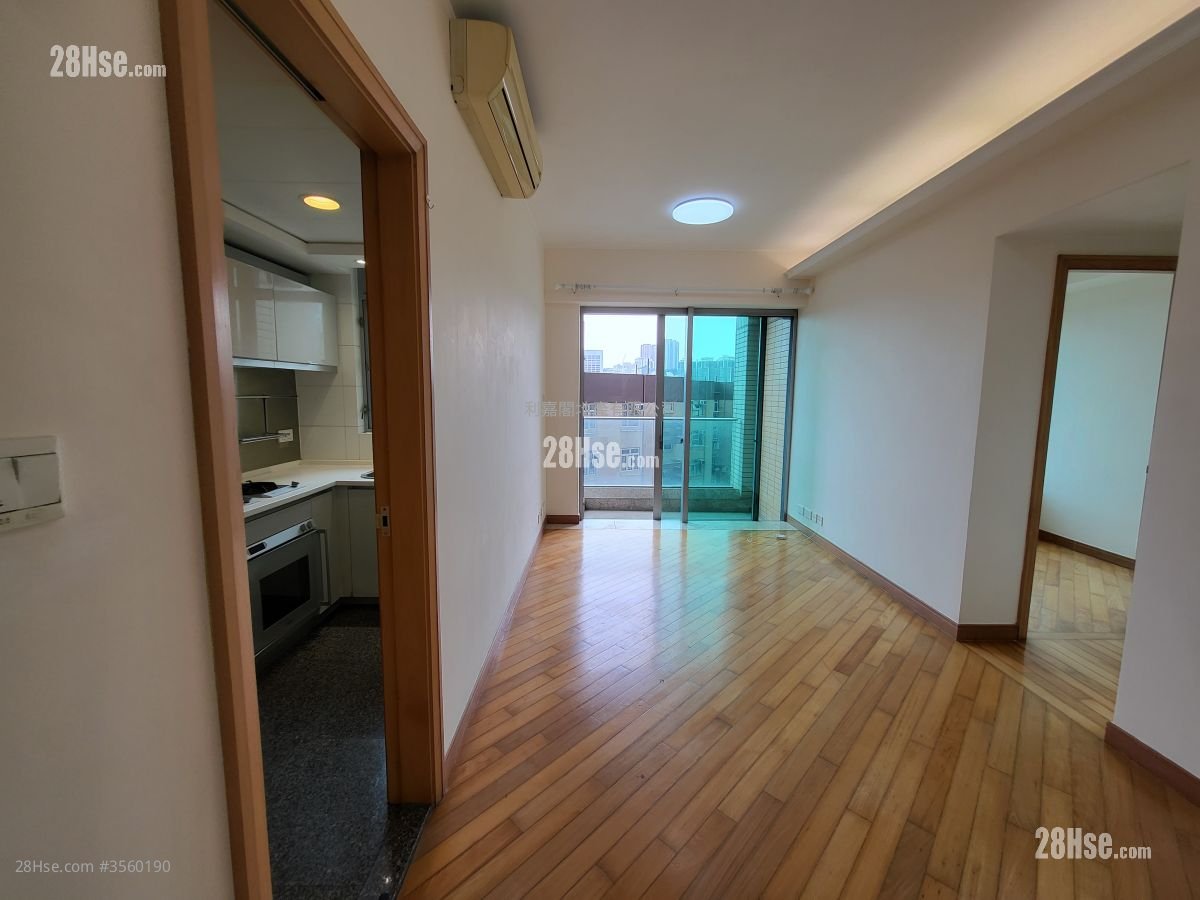Manhattan Hill Sell 2 Bedrooms , 1 Bathroom 538 ft²