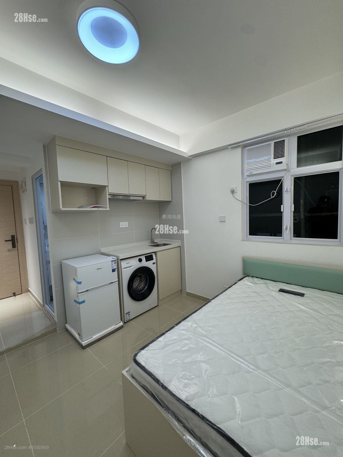 Golden Crown Court Rental 1 Bedroom , 1 Bathroom 160 ft²