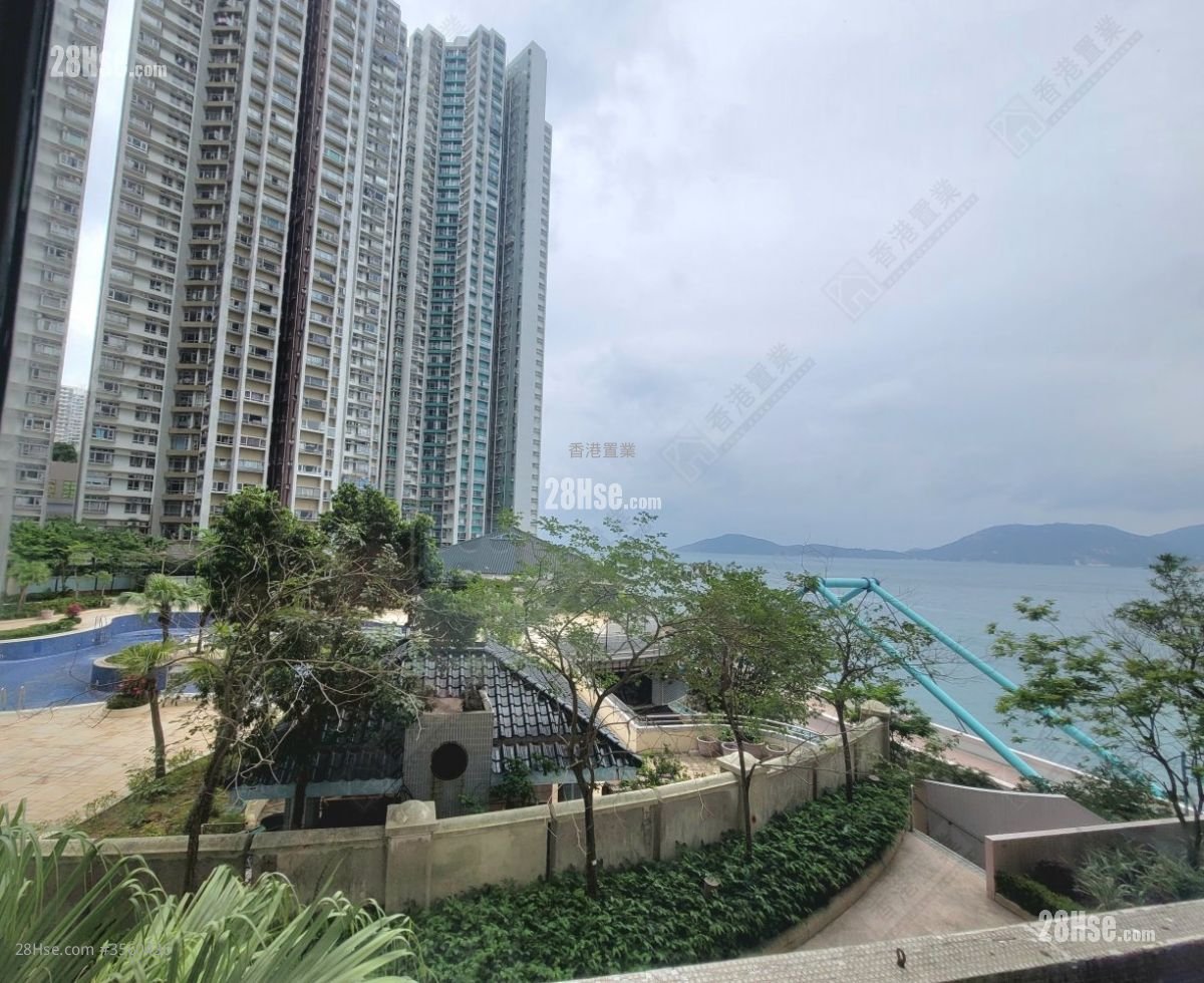 South Horizons Sell 3 Bedrooms , 2 Bathrooms 640 ft²