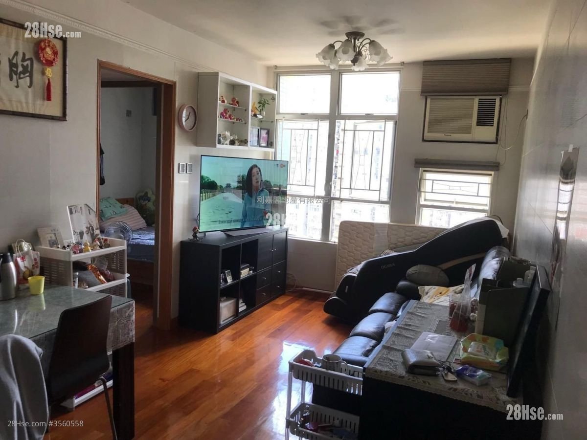 Ching Wang Court Sell 2 Bedrooms 505 ft²