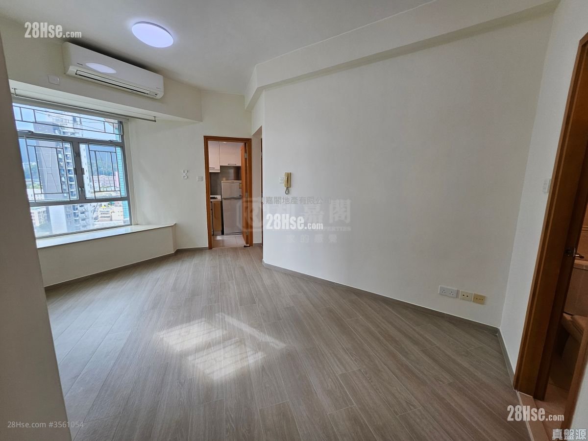 Genius Court Sell 1 Bedroom 316 ft²
