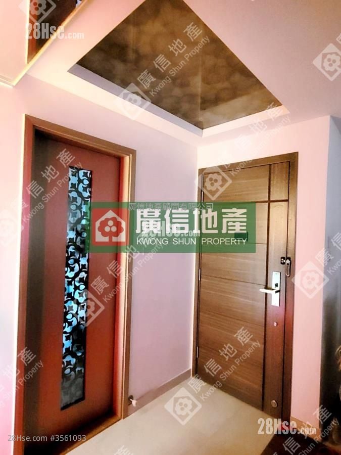 Cosmopolitan Estate Sell 1 Bedroom , 1 Bathroom 388 ft²