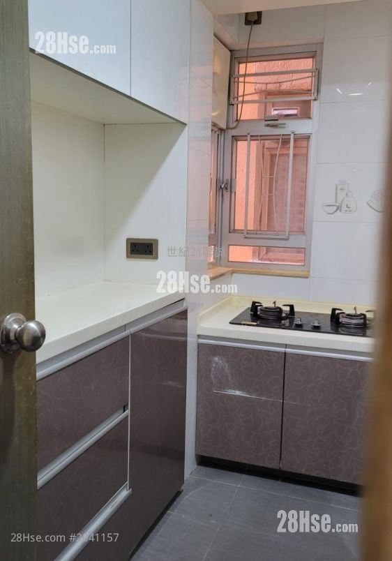 Amoy Gardens Sell 2 Bedrooms , 1 Bathroom 460 ft²