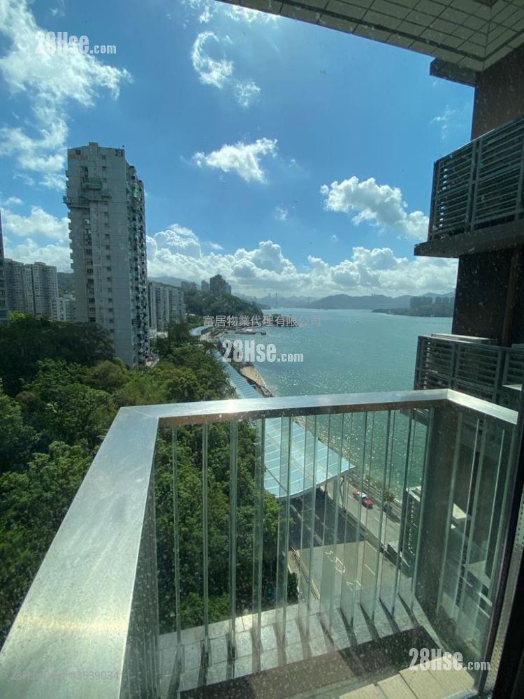 L’aquatique Rental Studio , 1 Bathroom 300 ft²