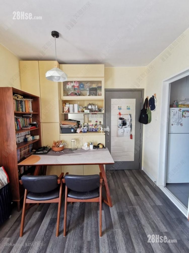 Flora Plaza Sell 2 Bedrooms , 1 Bathroom 370 ft²