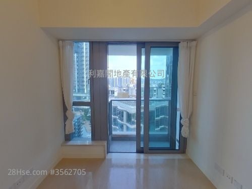 Monaco One Sell 3 Bedrooms , 1 Bathroom 548 ft²