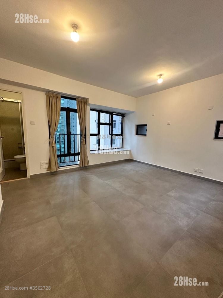 Chi Ping Building Sell Studio , 1 Bathroom 245 ft²