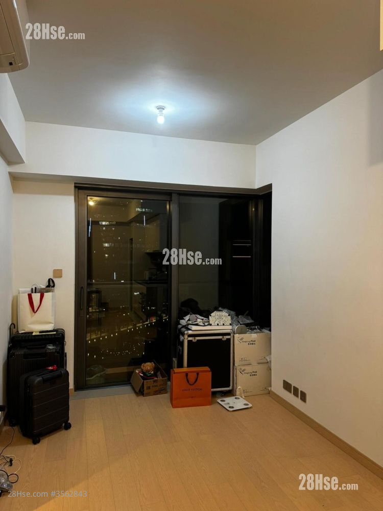 K. Summit Rental 461 ft²