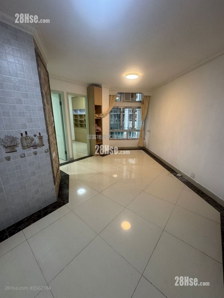 Whampoa Garden Sell 2 Bedrooms , 1 Bathroom 389 ft²