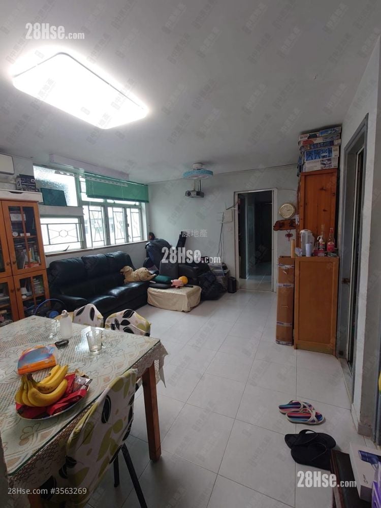 Beverly Garden Sell 3 Bedrooms , 2 Bathrooms 592 ft²
