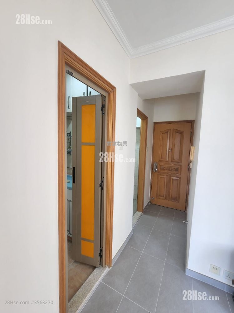 Tai Wo Centre Rental 2 Bedrooms , 1 Bathroom 294 ft²