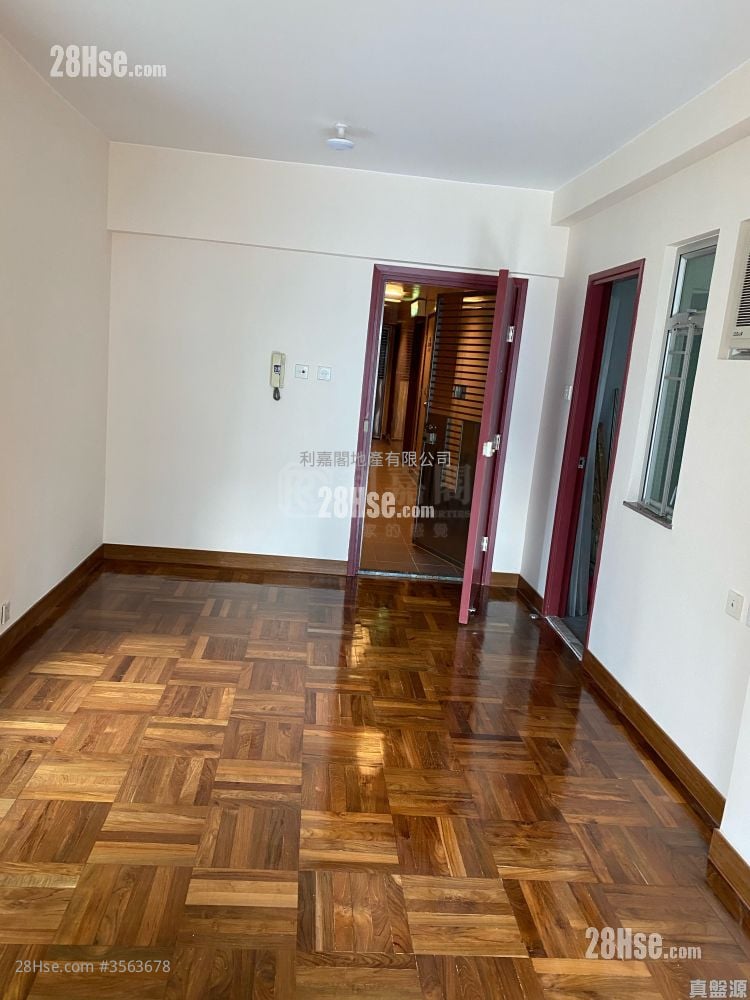 Flora Plaza Sell 2 Bedrooms , 1 Bathroom 392 ft²