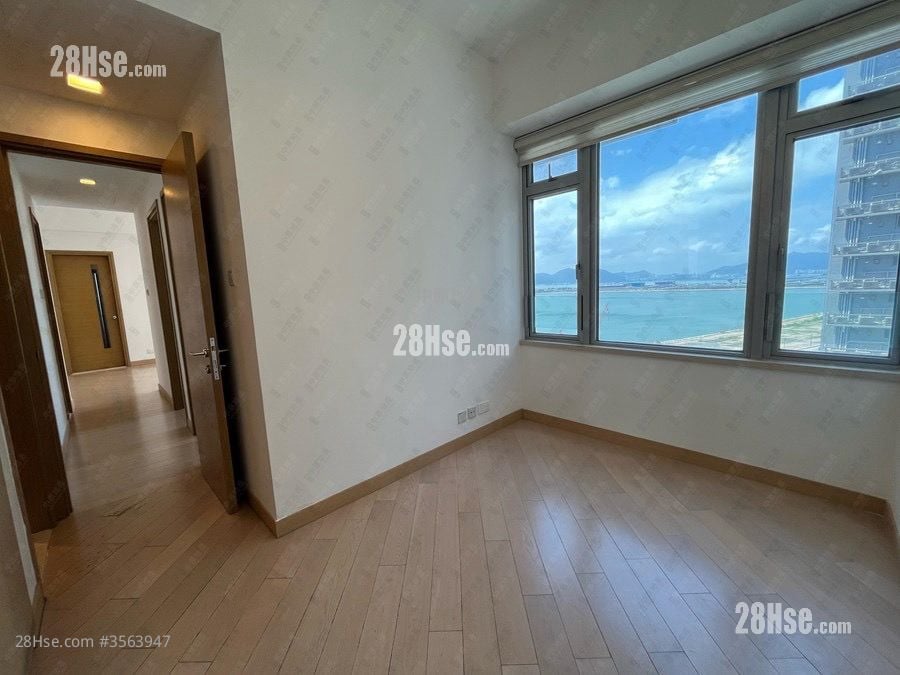 Century Link Sell 3 Bedrooms 642 ft²