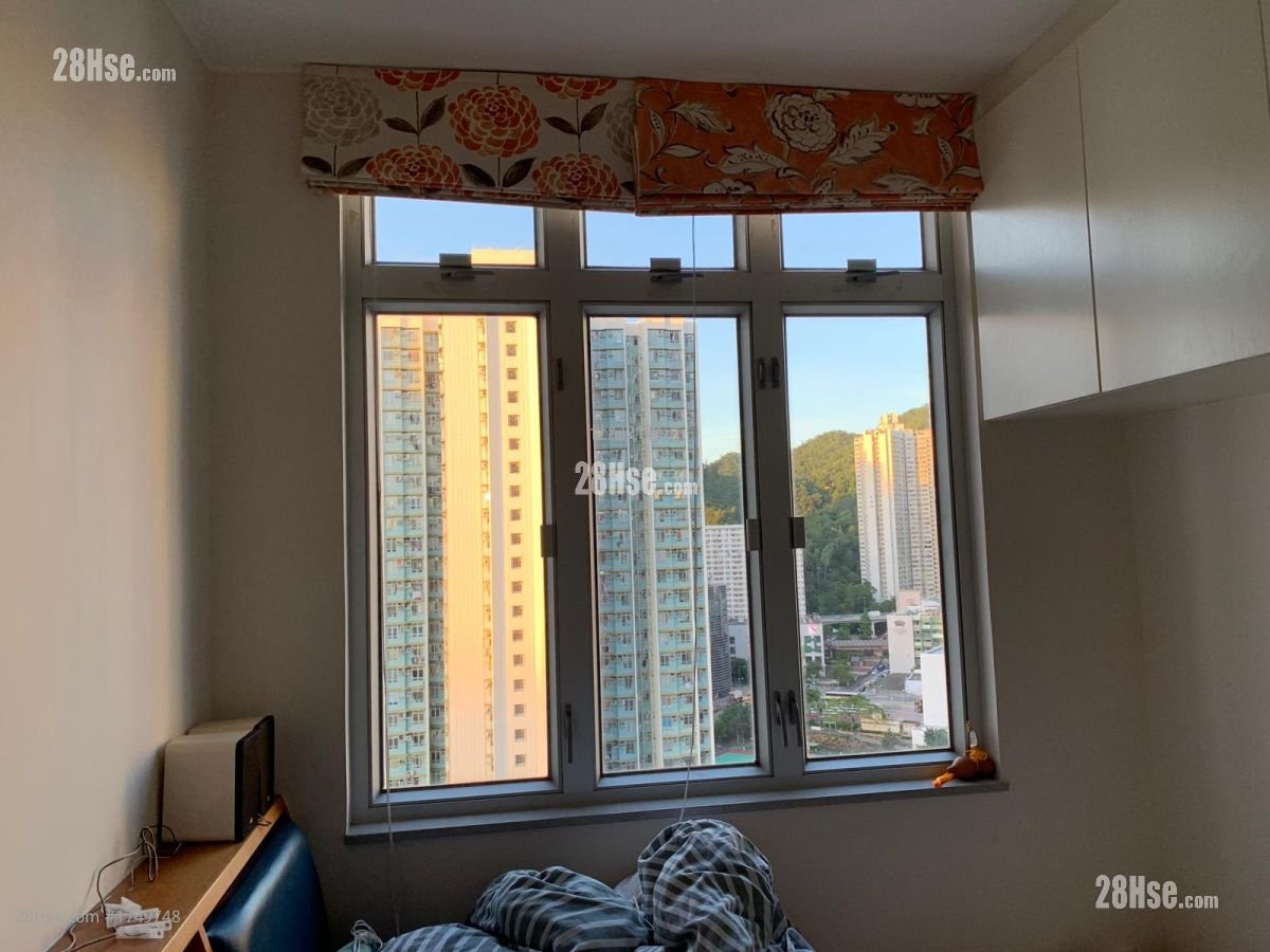 Kai Tin Tower Sell 2 Bedrooms , 1 Bathroom 526 ft²