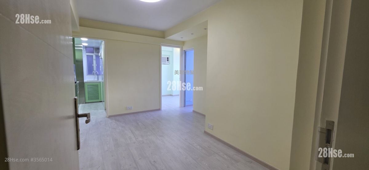 Lucky Plaza Sell 2 Bedrooms 334 ft²