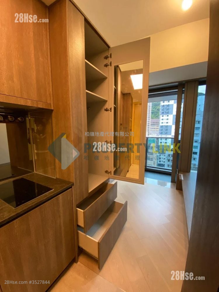 Novum West Sell Studio , 1 Bathroom 199 ft²